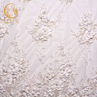 Zarif Çiçekler Beyaz Dantel Kumaşlar Gelinlikler İçin 20% Polyester 135cm Genişlik