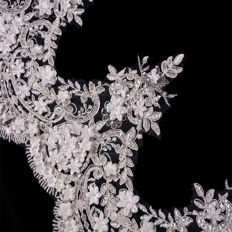Boncuklu Klasik İşlemeli 3D Çiçek Dantel Trim 53 İnç Genişlik